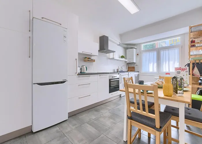 Iturribide Pintxos Old Town *